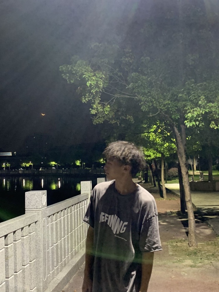 M.-湖南省·衡阳市·常宁市-快手-淘宝模特 寄拍兼职 免费试用 学生党一枚 希望可以得到试用的机会 身高178 体重125