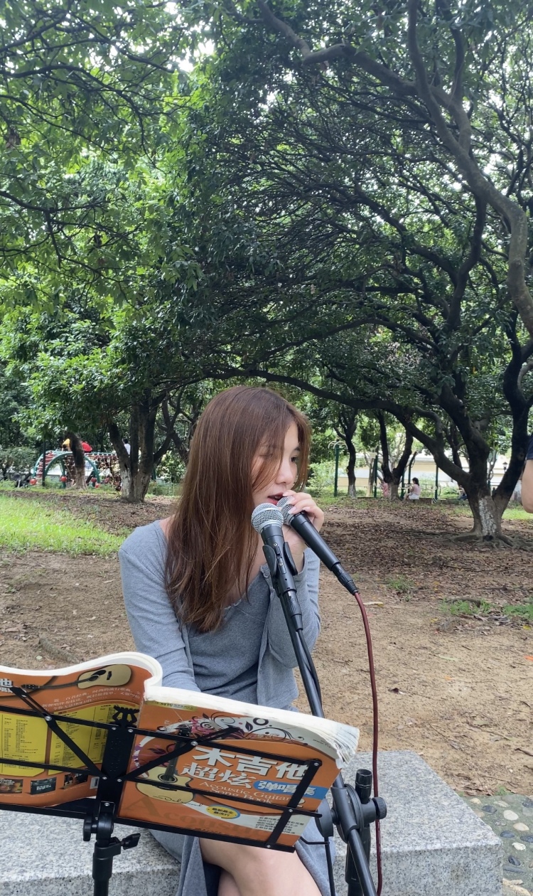 🍅番茄味的girl : )-广东省·东莞市·常平镇-抖音,快手-素人,全天在线,会舞蹈,想接一些寄拍,直播带货,拍视频带货,费用可协商沟通!