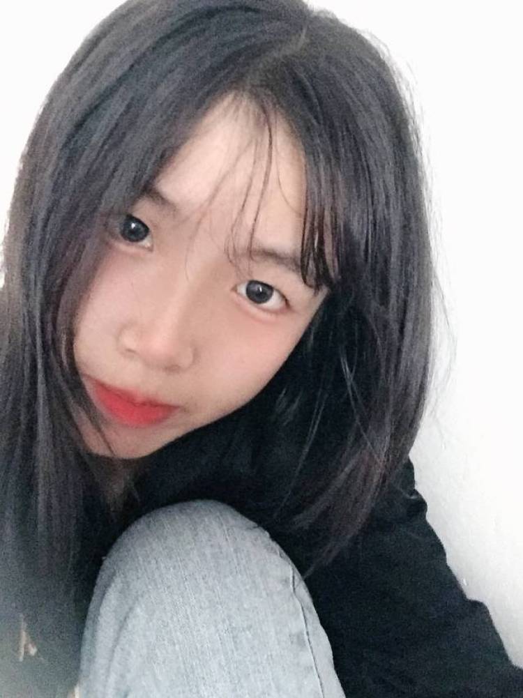 MOM-重庆市·县·忠县--本人身高160体重46kg喜欢拍照,性格开朗,平时比较喜欢休闲,甜酷的风格,有拍照经验,快来找我呀