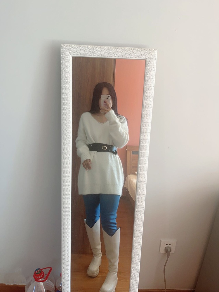 Crystal、娜-内蒙古自治区·呼和浩特市·赛罕区-抖音 某红薯-热爱穿搭,喜欢研究各类穿搭,拍照道具齐全,会使用醒图 PS等p图软件,身高162,体重52kg,可接寄拍单,衣服配饰包包(汉服 jk 洛丽塔也可)