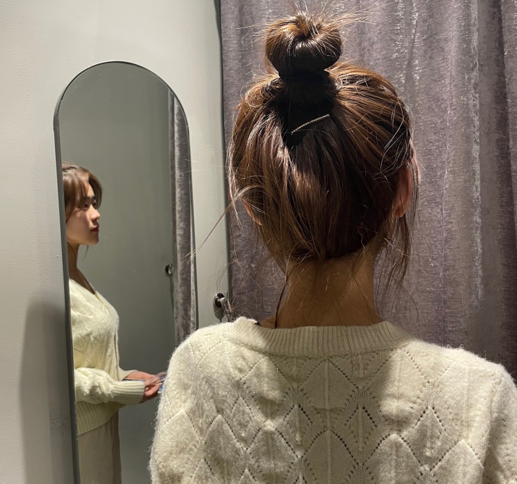 一出-山东省·临沂市·兰山区--爱拍照会p图,各种风格可尝试,具备良好沟通能力,可接寄拍(pdd taobao 某红薯等)衣服饰品化妆品等都可。