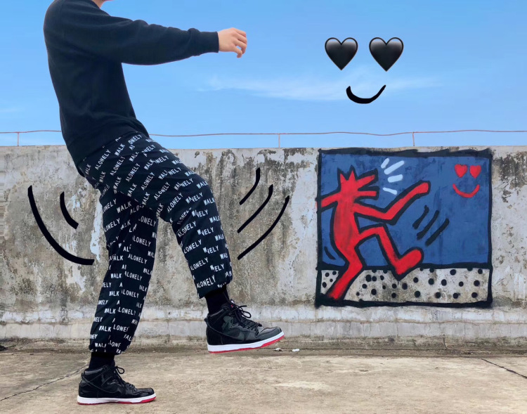 张鱼烧🐙-湖南省·怀化市·鹤城区-抖音-我的特长:
吉他弹唱 萨克斯演奏 是一名音乐老师
接单范围:
买家秀、种草带货、短视频带货、社群推广