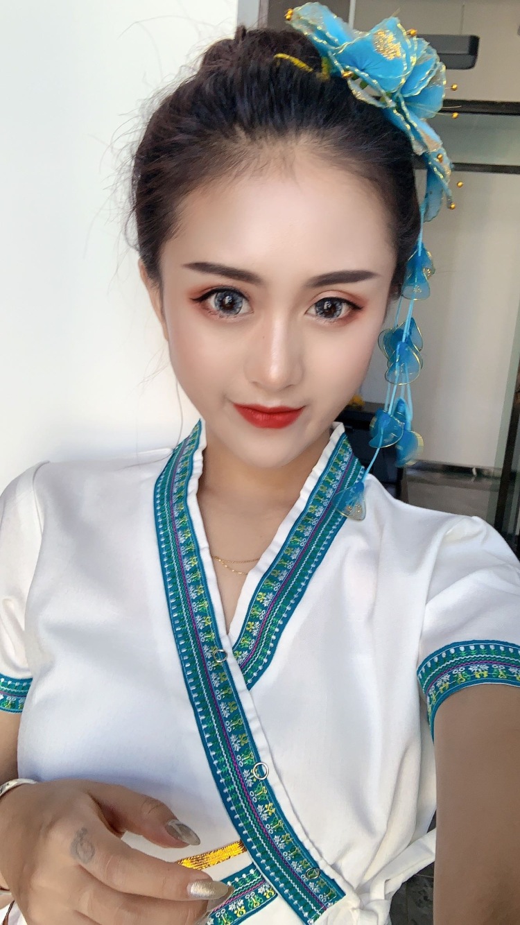 丽·🧸-云南省·昆明市·盘龙区-抖音-接寄拍、买家秀
身高体重:163cm 49公斤
喜欢拍照 做过很长时间的寄拍模特 拍过婚纱