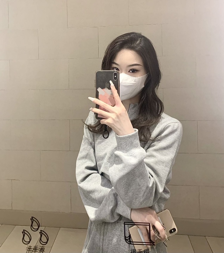 小王不在-浙江省·杭州市·上城区-抖音-身高167 体重99 服装寄拍 素人模特 美瞳 饰品都可以 风格不限