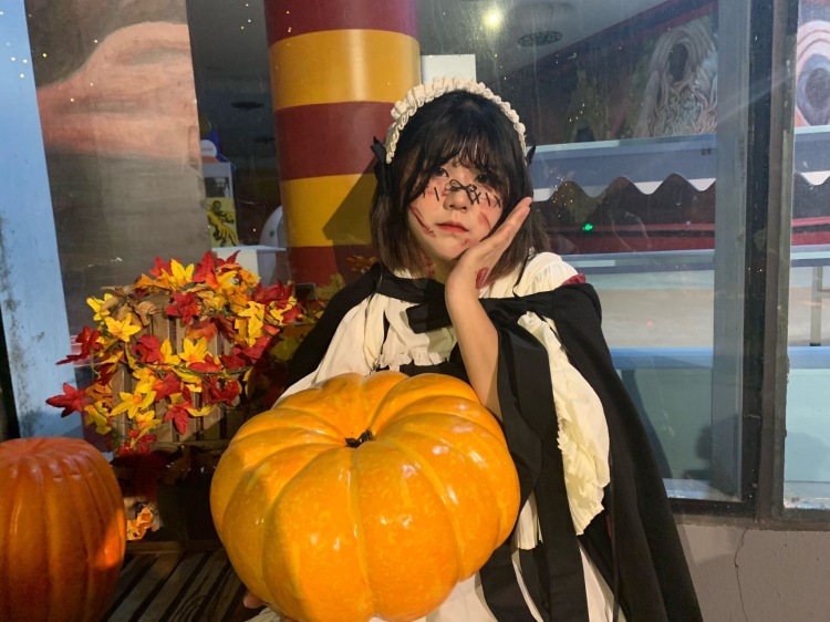 XIAOLAN🍓-四川省·成都市·成华区--可接大码女装
寄拍
略会穿搭和拍照
风格可甜可咸
会p图
年龄:24
身高:169CM
体重:77KG