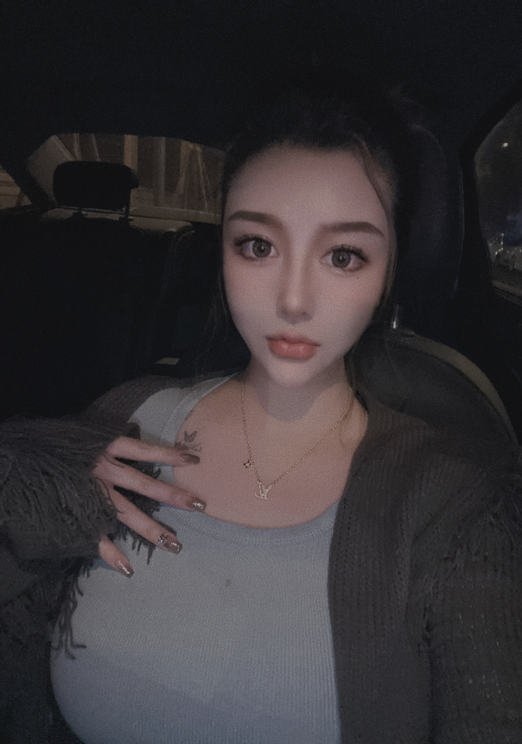 AD钙奶🍑-黑龙江省·哈尔滨市·道里区--会化妆 会拍照 会p图 衣服美瞳饰品都可 身高165 114 寄拍都可 性格好事少 风格可多变 时间充裕