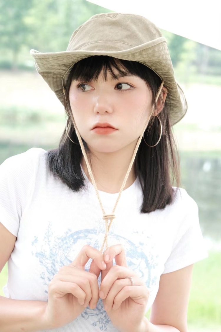 六不刘-四川省·成都市·双流区--喜欢拍照!!!很愿意一切关于拍照出美图的项目。接单接单!我一定可以的!相信我!
