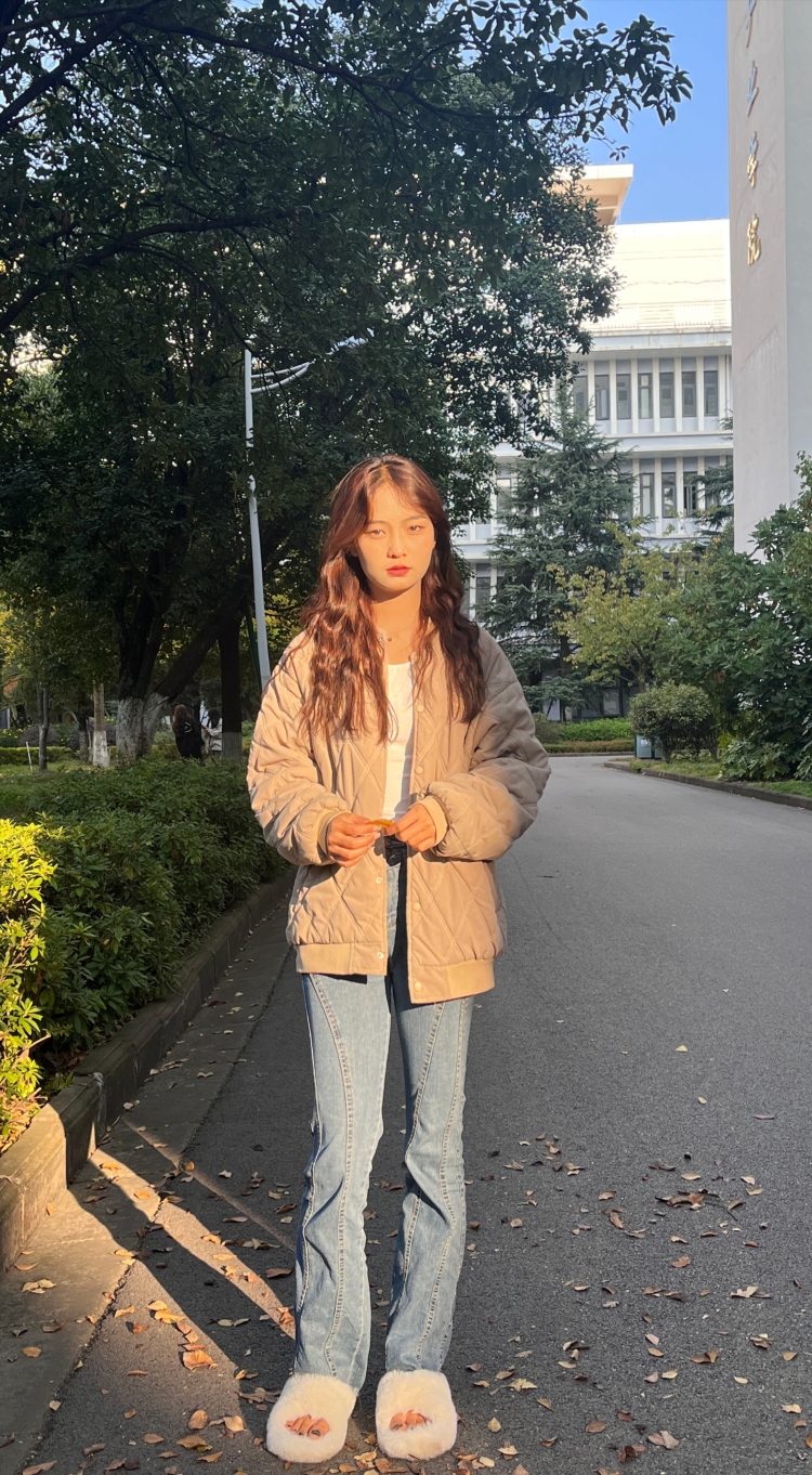 R.-云南省·曲靖市·麒麟区-抖音 快手 某红薯-会拍照p图 什么风格都可以驾驭 新手 想要做寄拍和送拍 出图快