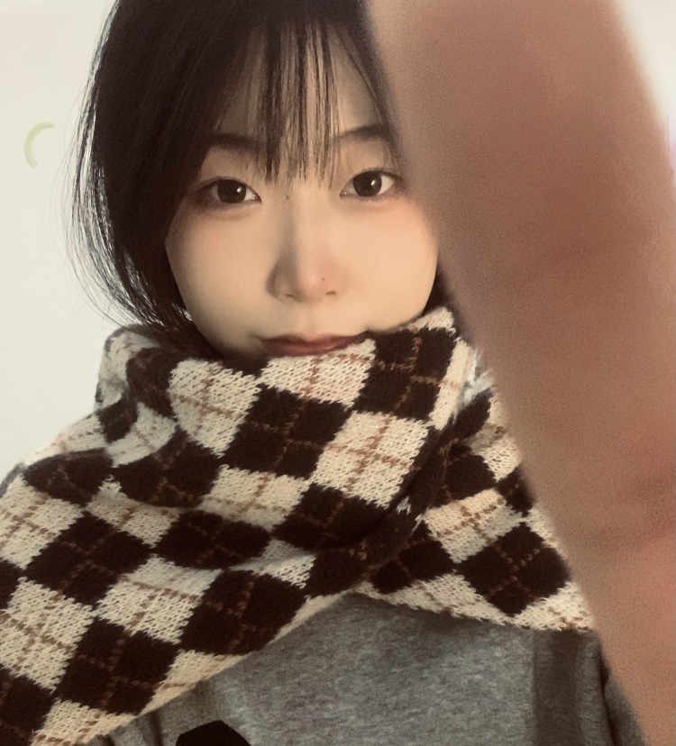 Vvu'-河南省·商丘市·梁园区-快手-本人165cm 90kg 会编辑短视频 会拍照 风格百变 会p图