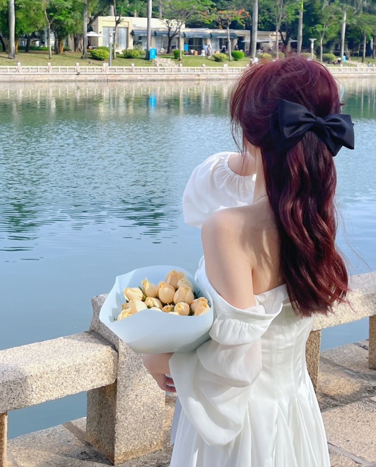 久菜核子-福建省·厦门市·思明区--喜欢各种风格的衣服,平时也很爱拍照,也会自己修图,也很喜欢探店,小饰品,鞋子,包包啥的都可以