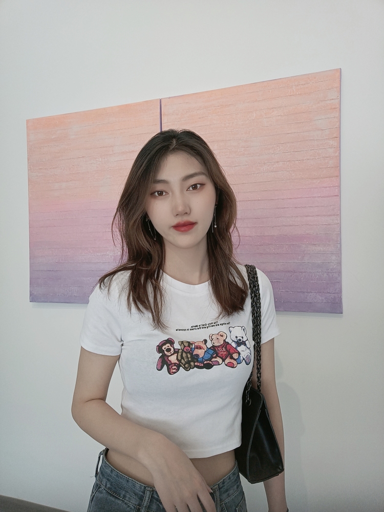 #-陕西省·西安市·碑林区--身高:172cm
体重:54kg
长发
🉑 接寄拍 送拍 衣服 鞋子 帽子 手链等,拒绝私房照