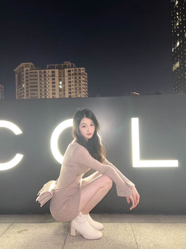 陈一帅-湖北省·咸宁市·咸安区--我的大名叫陈师，小名一帅，97年的南方女孩，爱生活，爱购物，爱分享，很开心这里遇见你们。