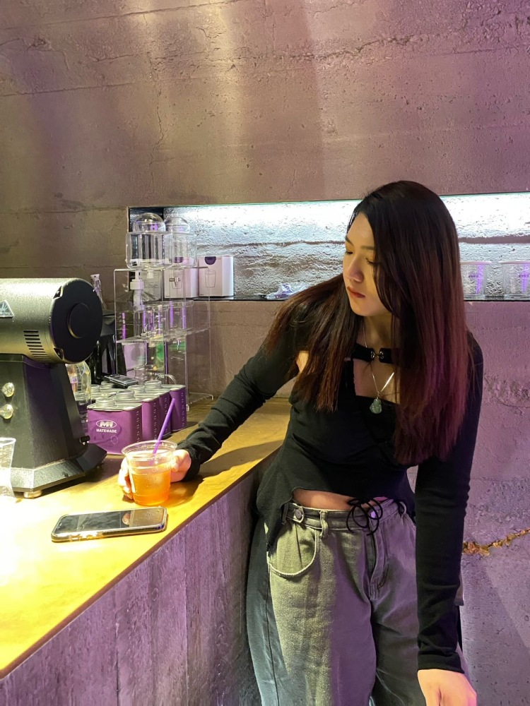 🧊-广东省·广州市·荔湾区--大家好!我是Lydia
身高164,体重55kg,幼教专业,会弹钢琴跳舞
爱好拍照修图,p图好,出图快质量高
寄拍,买家秀,模特都可,会摆拍会化妆,风格不限
坐标:广东省·广州市·荔湾区/佛山市·南海