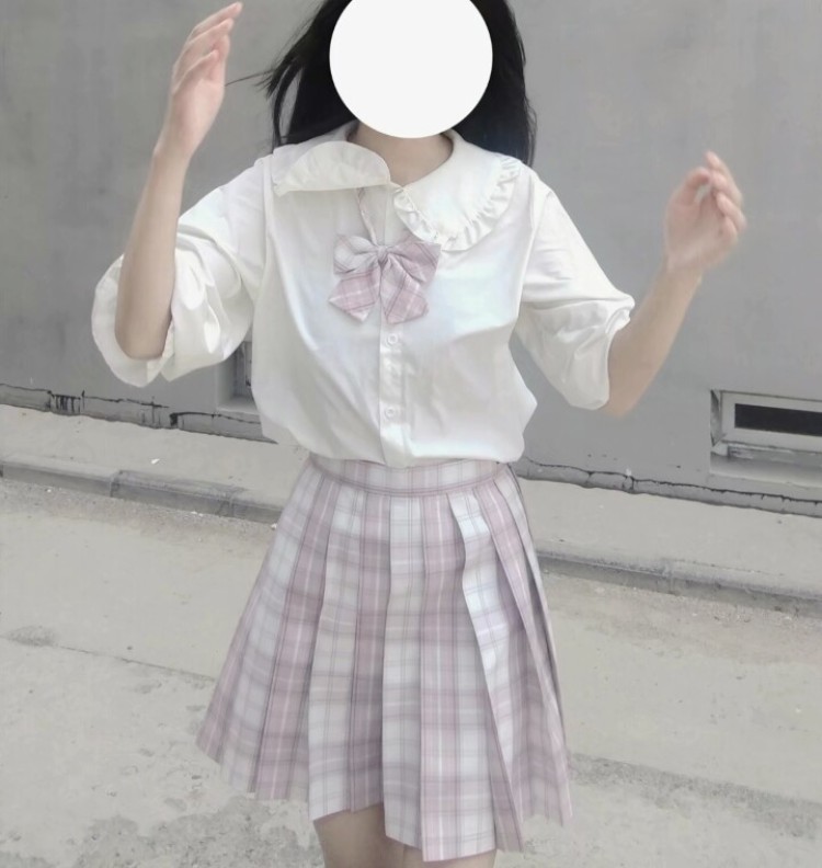 女二号.-山西省·晋城市·城区-抖音/快手-身高165体重90斤
对待工作认真负责 热爱拍照片 会p图 脸上有点小肉 长的还可以 喜欢收集小裙子 快手粉丝1.3万 抖音粉丝2300 可以短视频带货种草 接送拍