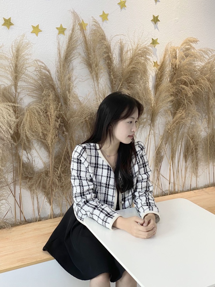 蛋挞-广西壮族自治区·南宁市·横县-快手-本人喜欢拍照也喜欢发发照片，喜欢去很多地方打卡，也喜欢穿新衣服新裙子拍照，可接首饰衣服鞋子等等。