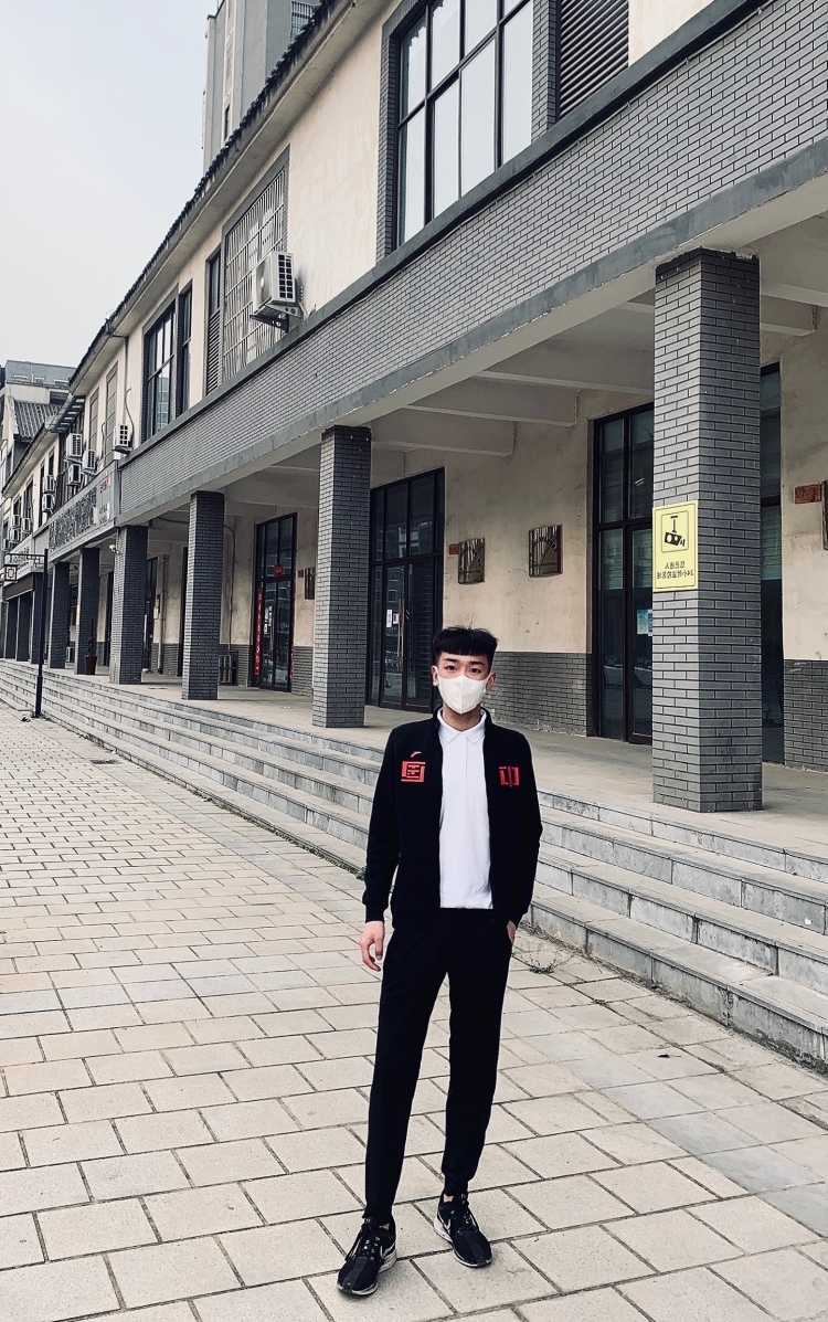 像风如你-河南省·省直辖县级行政区划·济源市-快手-平时喜欢照相📷会p图 经常健身 接单服务范围:🉑️买家秀 🉑️接寄拍 赚点零花钱 可以先免费拍 有单可以长期合作~