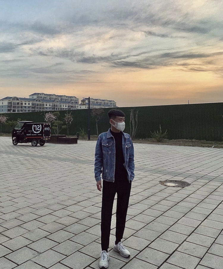 像风如你-河南省·省直辖县级行政区划·济源市-快手-平时喜欢照相📷会p图 经常健身 接单服务范围:🉑️买家秀 🉑️接寄拍 赚点零花钱 可以先免费拍 有单可以长期合作~