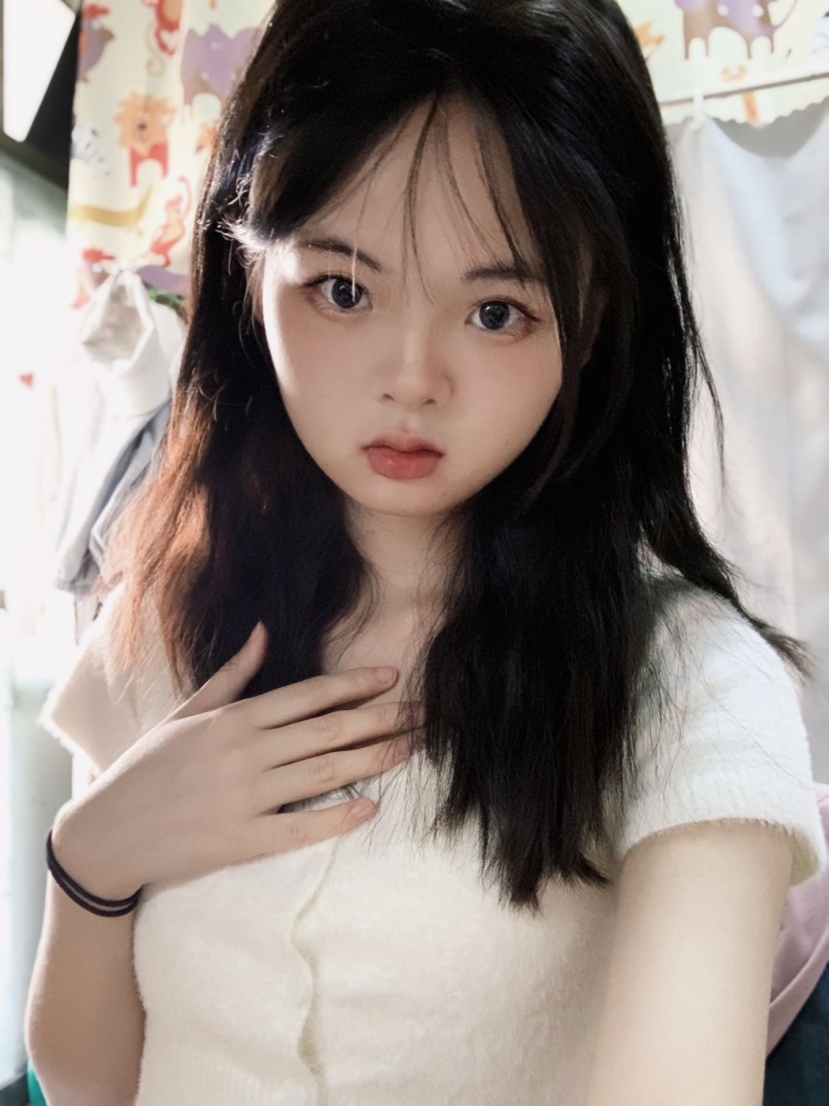 毛毛-湖南省·衡阳市·珠晖区-抖音-身高161,体重96。喜欢拍照,穿搭。可以拍买家秀,什么都可以~