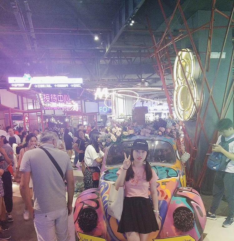 婷沫-广东省·广州市·白云区-抖音,某红薯,微博-一个热爱音乐喜欢跳舞的女生,会经常在抖音更新发布自己的舞蹈穿搭视频,想接寄拍(穿搭美装鞋包装饰都OK)本人稳定更新.有上进心,目标:努力做一个会跳舞的穿搭博主;
后期会在某红薯更新自己的拍摄,谢谢合作