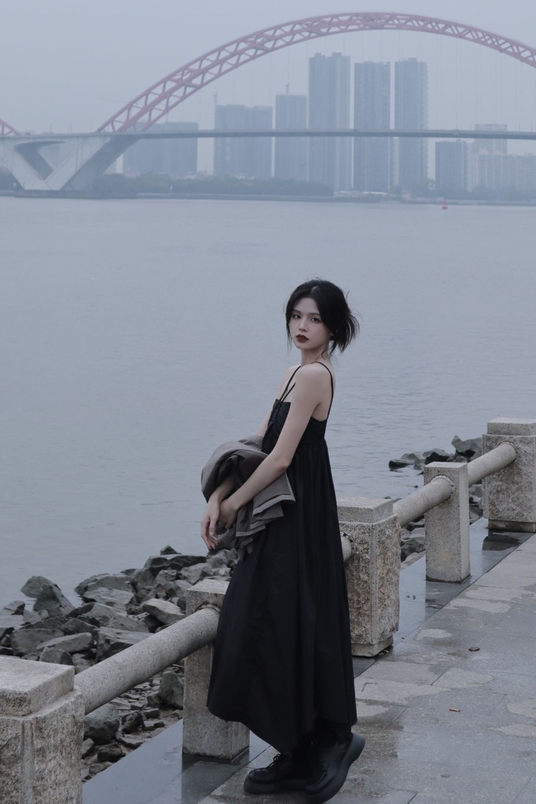 青崽-广东省·广州市·海珠区--接🍑宝、拼夕夕等寄拍,会修图,两年模特经验,认真出图,可接受重拍,身高165 体重45kg 腰围62,多种风格可拍,欢迎找我