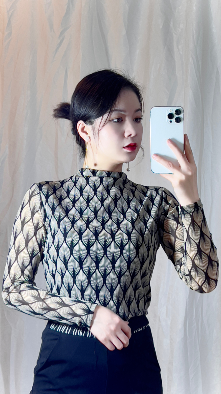 杨了个杨a-四川省·成都市·金牛区-抖音 快手  红书 都可发布-喜欢化妆穿搭  爱分享 爱拍照 接寄拍 拆箱测评 之前做过服装带货主播 平时也会拍一些穿搭照片和视频