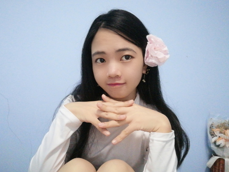 蓝か梦-广东省·广州市·花都区-抖音,***-可接寄拍,约拍,个人喜欢拍照,自拍,一直都想接触模特这个行业,希望可以积累多点自己的作品,找到属于自己的风格。