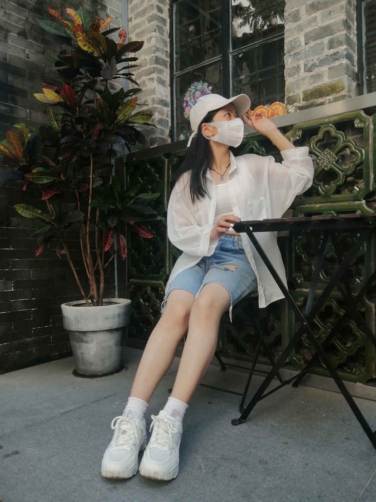 蓝か梦-广东省·广州市·花都区-抖音,***-可接寄拍,约拍,个人喜欢拍照,自拍,一直都想接触模特这个行业,希望可以积累多点自己的作品,找到属于自己的风格。