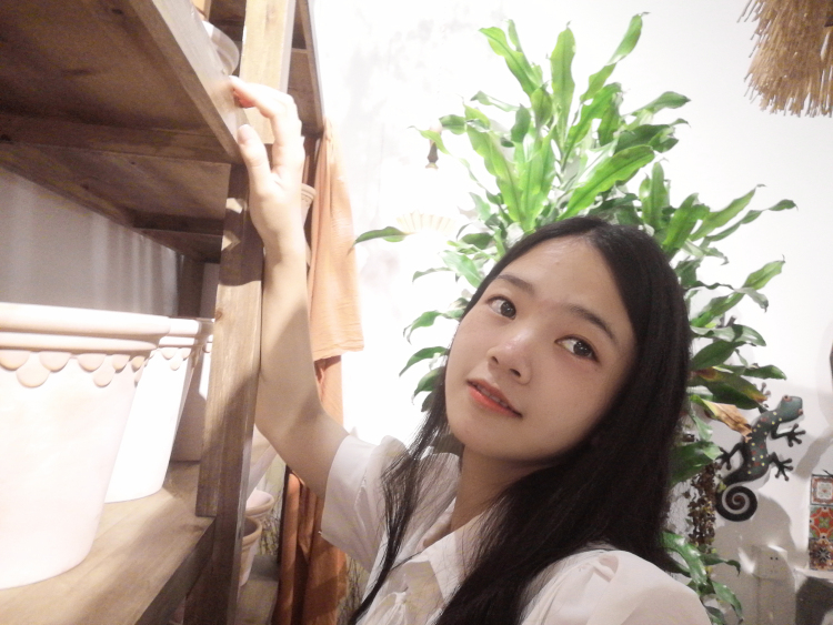 蓝か梦-广东省·广州市·花都区-抖音,***-可接寄拍,约拍,个人喜欢拍照,自拍,一直都想接触模特这个行业,希望可以积累多点自己的作品,找到属于自己的风格。
