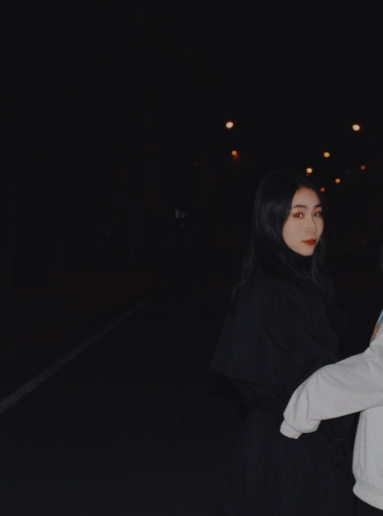 🧢Coisíní-内蒙古自治区·呼和浩特市·玉泉区--素人一枚，目前是打工仔，可接寄拍，各种风格都可驾驭，本人性格直爽，干事利落大方，身高162 体重85