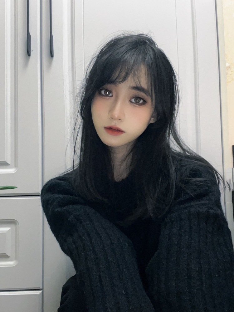 xue.🦢-甘肃省·兰州市·城关区--寄拍什么都可以，舞蹈服耳饰项链衣服都可以，信用度极好，工作积极性高，配合度高，喜欢赚钱会拍照p图
年龄：18
身高：165CM
体重：44Kg