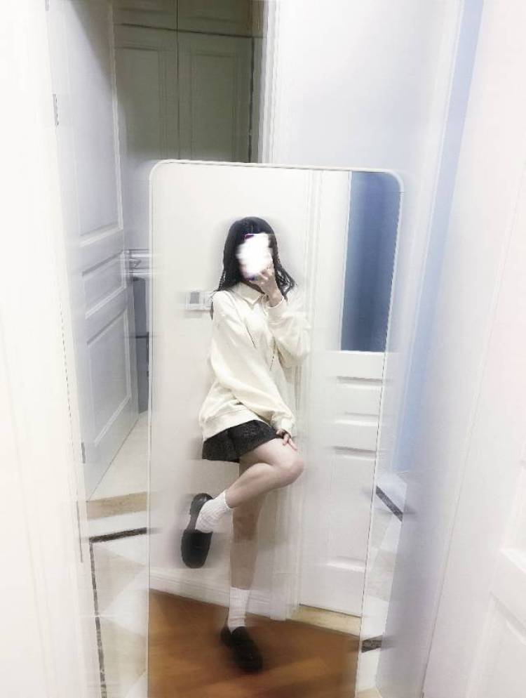 鲤.-山东省·青岛市·即墨区-某红薯-🎒 诚接穿搭寄拍、衣服买家秀等等。
     风格可变，价格可谈
     欢迎合作！🤝