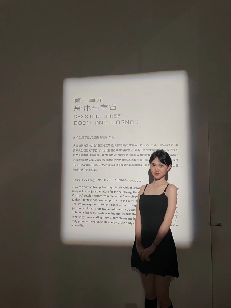 榴莲忘饭-湖南省·岳阳市·岳阳楼区--2000年1月13日出生,湖南人,仅接受寄拍!此外,其他意向的合作可以和我私聊!