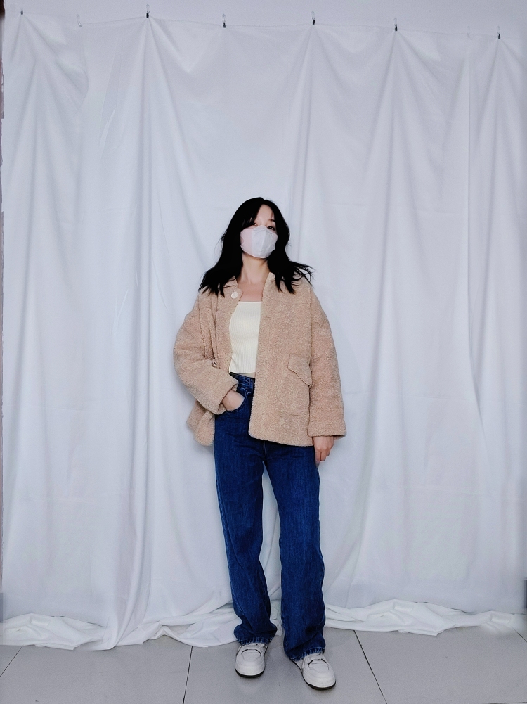 小花儿--翠花总是欢乐多-上海市·上海市·松江区-抖音-买家秀，寄拍模特，短视频带货，目前抖音穿搭博主建号中，寄拍服装剪辑视频在博主抖音发布宣传