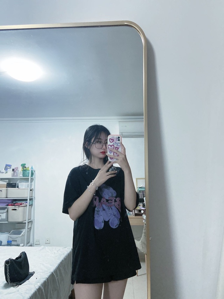 月亮🌙-北京市·北京市·昌平区--新手一枚🉑️🍑宝寄拍买家秀
身高161体重98斤（减肥中）
爱拍照 穿搭
👀
