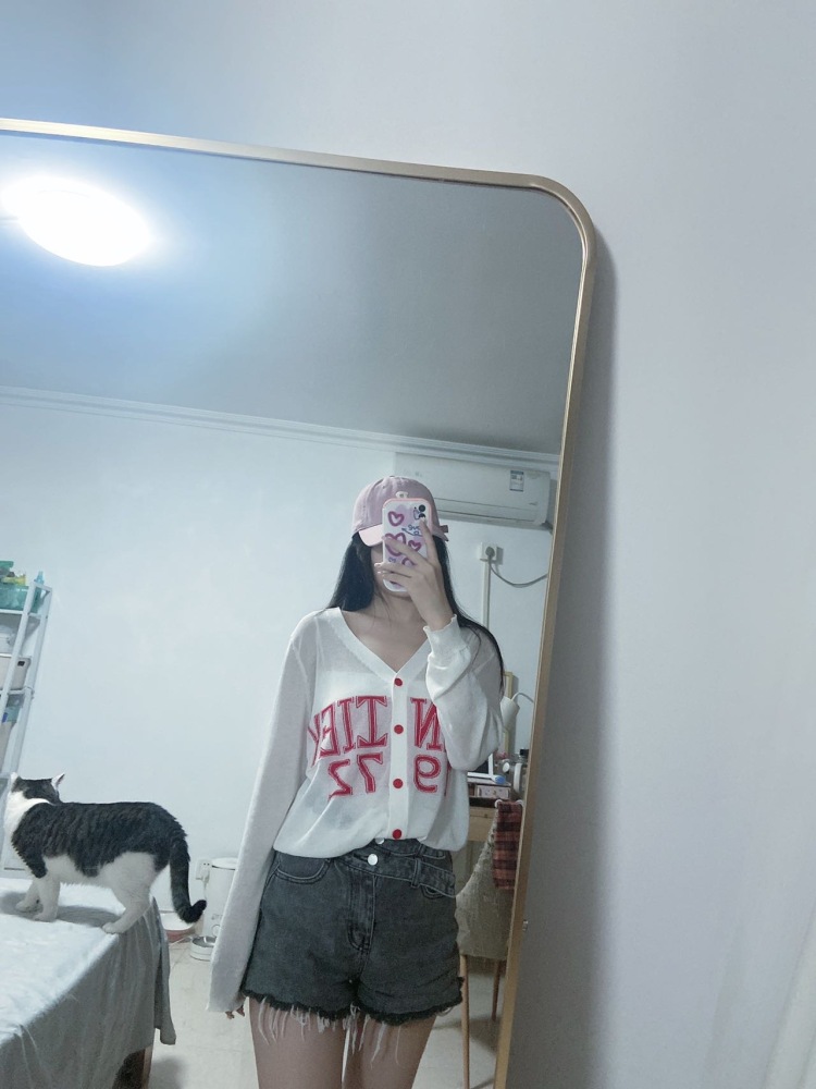 月亮🌙-北京市·北京市·昌平区--新手一枚🉑️🍑宝寄拍买家秀
身高161体重98斤(减肥中)
爱拍照 穿搭
👀