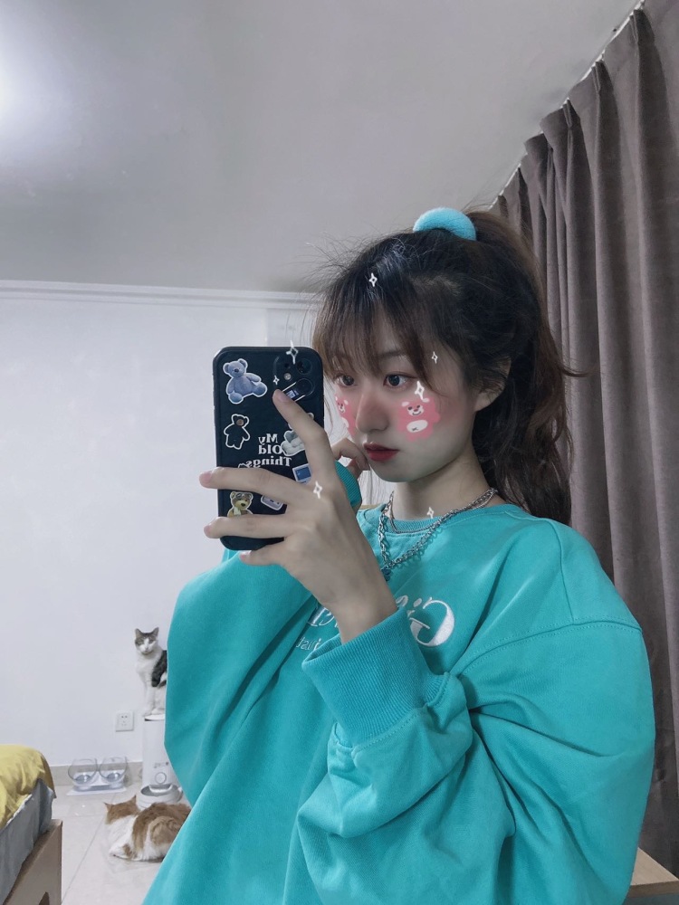 月亮🌙-北京市·北京市·昌平区--新人一枚,身高162,98斤(减肥中)接受寄拍买家秀,喜欢拍照,会p图,可长期合作👀