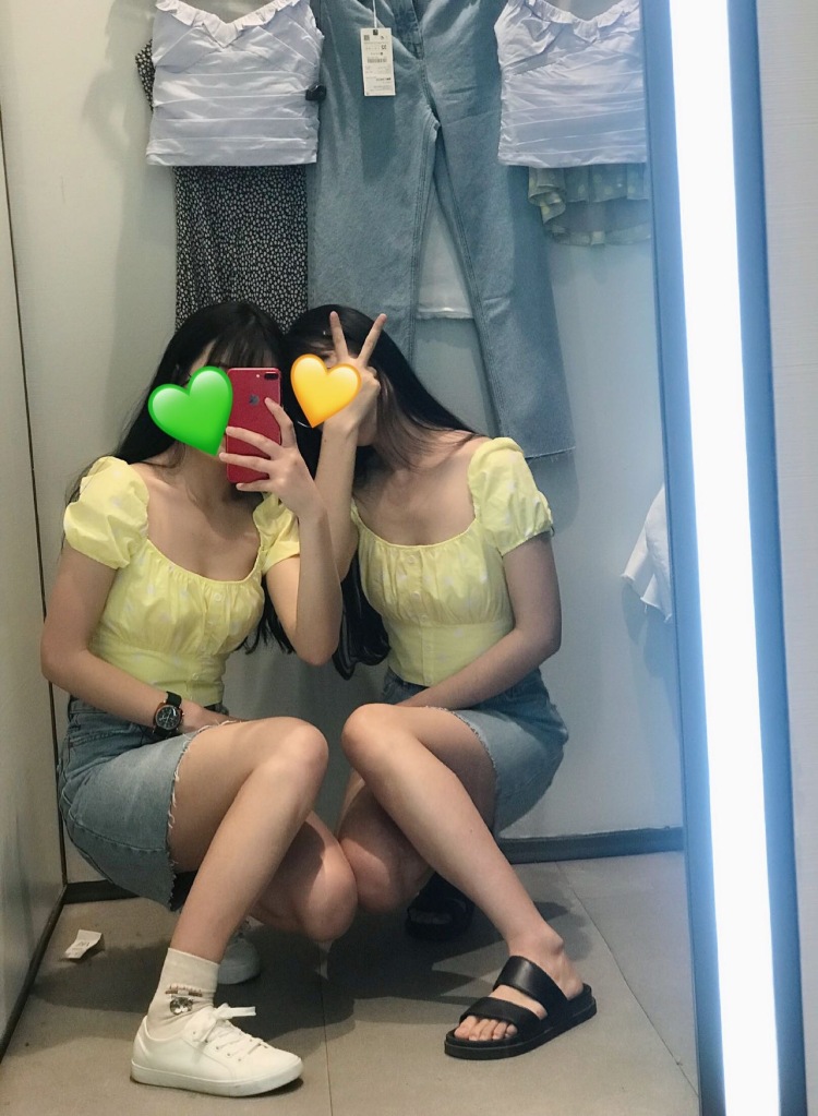 月亮🌙-北京市·北京市·昌平区--新人一枚,身高162,98斤(减肥中)接受寄拍买家秀,喜欢拍照,会p图,可长期合作👀