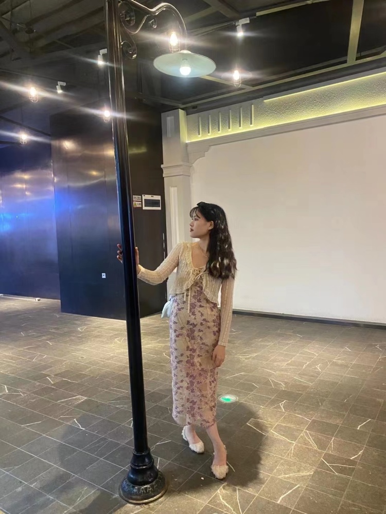 邱邱-广东省·东莞市·东坑镇--接寄拍,会化妆,会穿搭,会修图,会拍照,身高166体重50kg