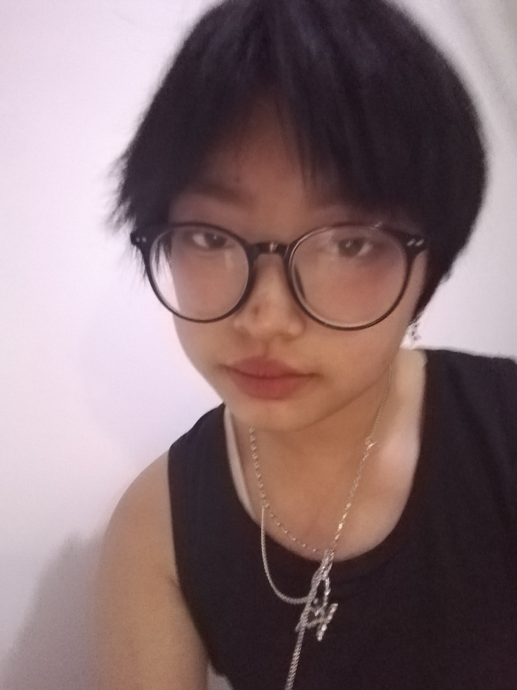 小白-陕西省·西安市·灞桥区-某红薯-风格有辣妹,还有中性风,最近想接一下(卫衣,裤子,棉服之类的)欢迎大家来找我。