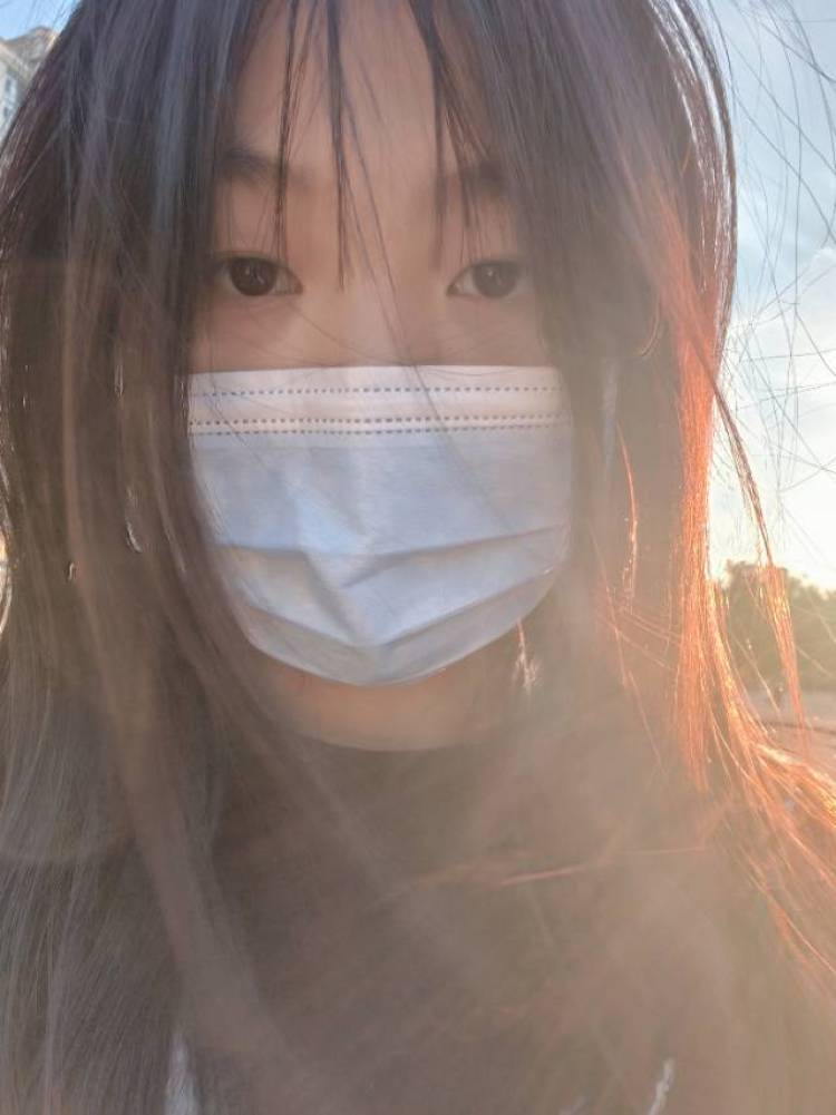 暴风宇-吉林省·长春市·农安县--我是一个在校大学生，身高168
喜欢拍照，p图，求关注，求关注，求关注
可以驾驭各种风格！！
接寄拍衣服，买家秀，美妆，各种饰品都可！