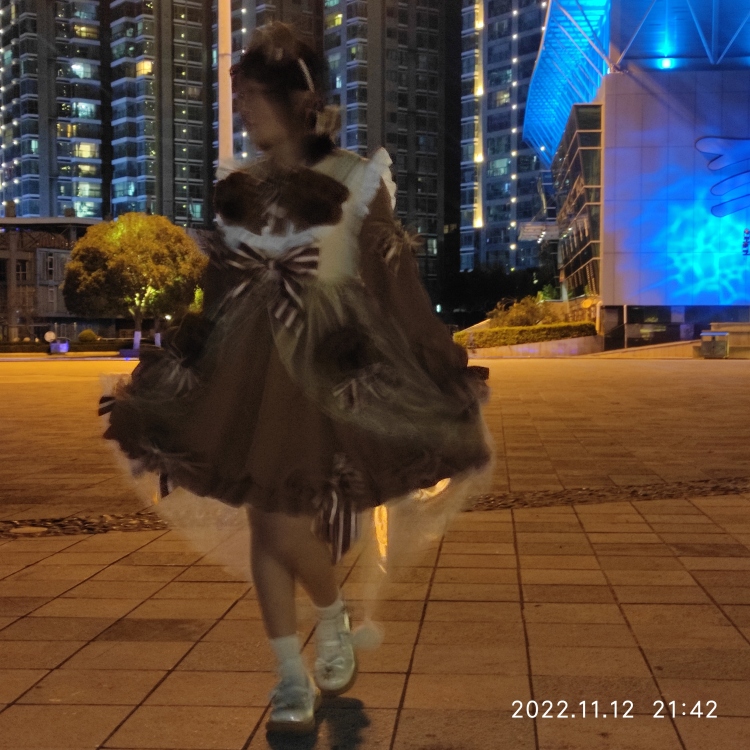 听海说爱.-云南省·红河哈尼族彝族自治州·个旧市-快手-寄拍  我很喜欢拍照 然后jk lo裙什么都可以 就希望能接到一个单子