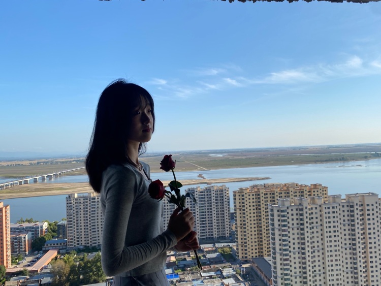 惠惠子-黑龙江省·哈尔滨市·通河县-快手-学生党接寄拍买家秀，希望有靠谱的商家，自己会修图可接首饰拍价钱好协商
有自己的风格身高168cm体重49公斤
