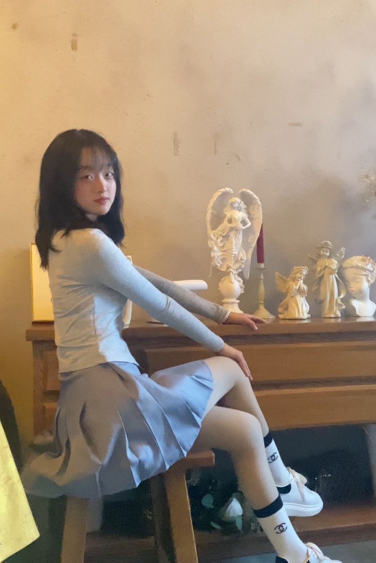 惠惠子-黑龙江省·哈尔滨市·通河县-快手-学生党接寄拍买家秀，希望有靠谱的商家，自己会修图可接首饰拍价钱好协商
有自己的风格身高168cm体重49公斤