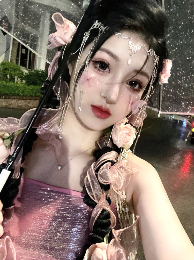 怎么办.-湖南省·湘西土家族苗族自治州·吉首市-抖音-大家好 希望接到寄拍 本人身高165 体重90斤 平时也爱拍照.～👀