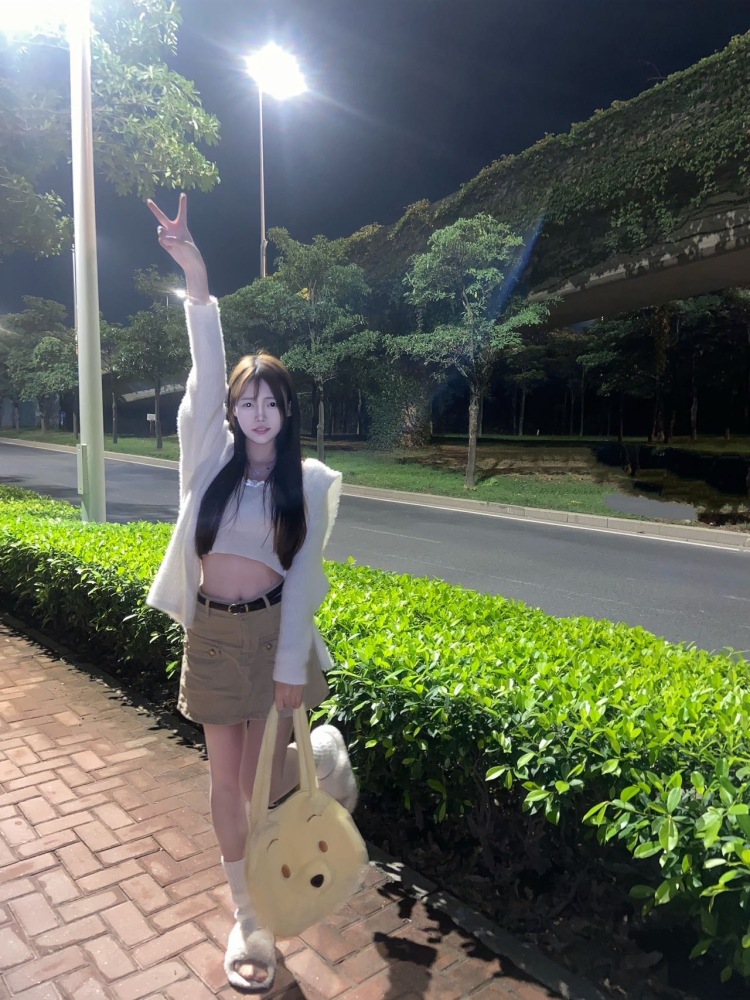 小入妹妹-福建省·福州市·仓山区-抖音    某红薯-时间自由可以接受送拍，用苹果手机拍照，有人帮忙拍。希望有商家看见合作！！价格可以谈 风格可以尝试很多都可以接受谢谢了