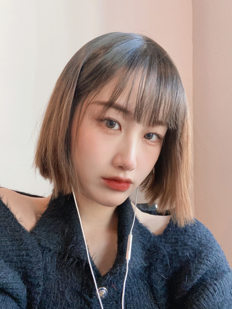 Bellini-广西壮族自治区·柳州市·鱼峰区-抖音、微博、某红薯、知乎-身高168cm体重52kg 长腿白皙比例三七分
清纯挂御姐气质  好说话佣金都可议
纯欲风 辣妹风 运动休闲风都拿捏得当 
会p图但不过分
4年产品文案功底 节省沟通成本完成效率很高
买家秀寄拍赠拍 