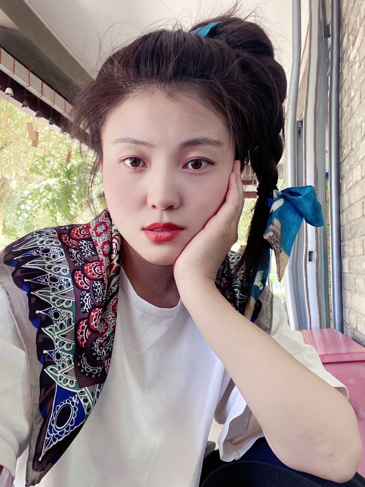 Ning-甘肃省·兰州市·七里河区--身高160，体重100。接服装类买家秀。靠谱且能够认真完成任务。和诚信卖家合作。
