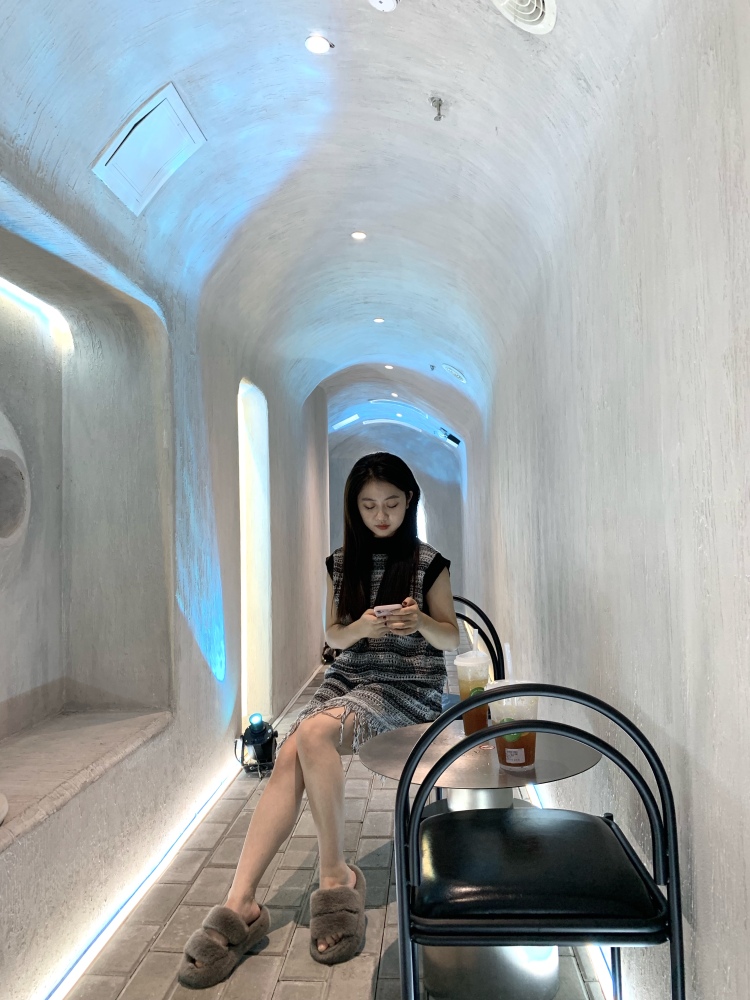 Yi-广东省·广州市·天河区-抖音-身高:158
体重:92
目前是艺术从业者
平时喜欢拍照、探店、视频剪辑