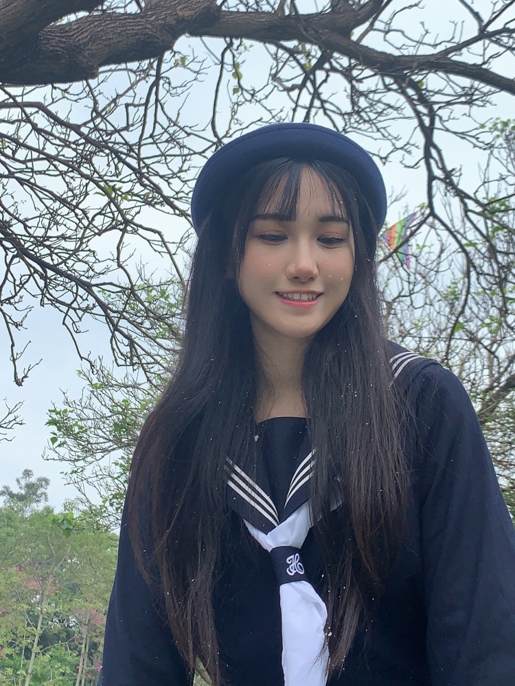 芊芊-广西壮族自治区·南宁市·青秀区-微博/抖音-平常爱拍照,风格多变,jk制服,洛丽塔,辣妹,休闲纯欲风,汉服都可以,会修图,会穿搭,可以接寄拍送拍,探店打卡,种草姬,出图效率很快,请店主大大们给我个机会,我会努力拍出产品的优点