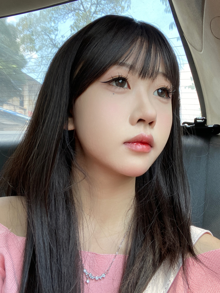左耳-湖南省·岳阳市·岳阳县--我的身高是158 体重是85 小个子比例好 可以接寄拍 送拍 会p图 会化妆